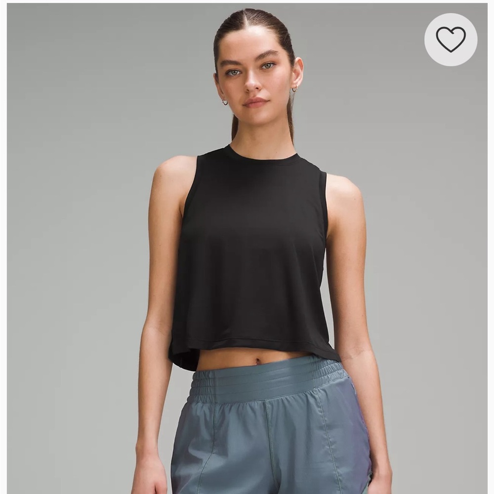 Lululemon Ultralight Waist-Length Tank Top. Black. Size 10.